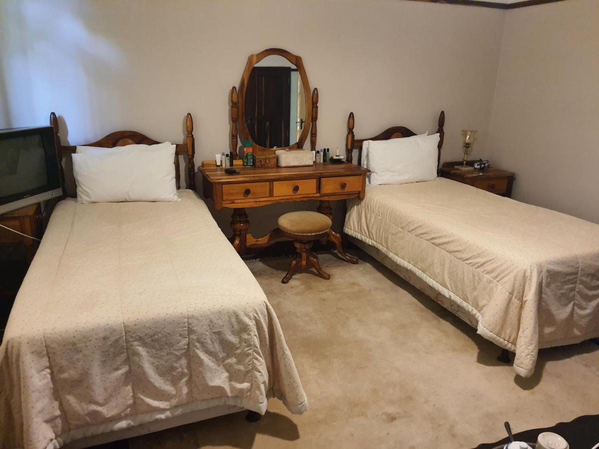 Lord Fraser Guest House Wepener Bagian luar foto