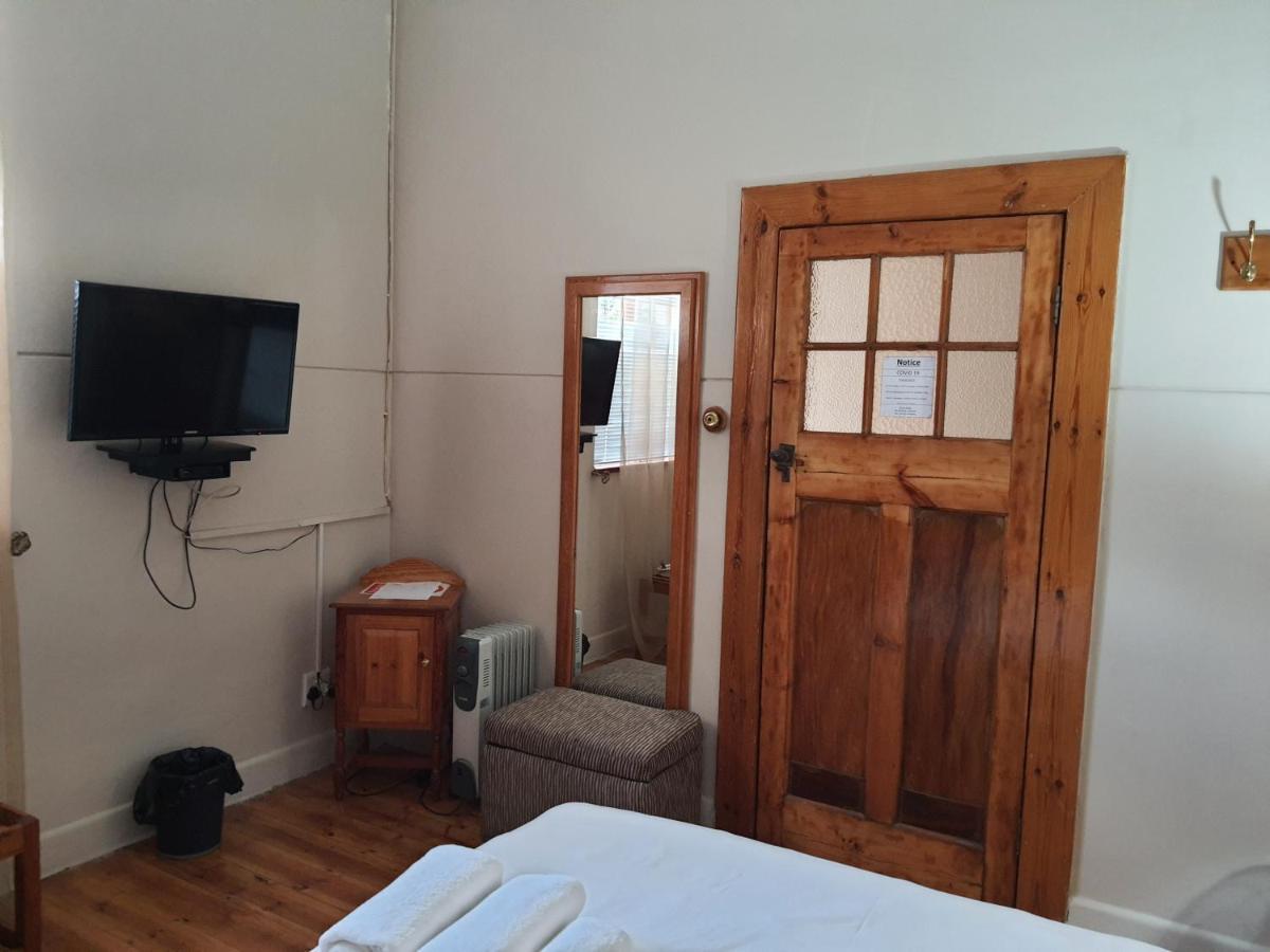 Lord Fraser Guest House Wepener Bagian luar foto
