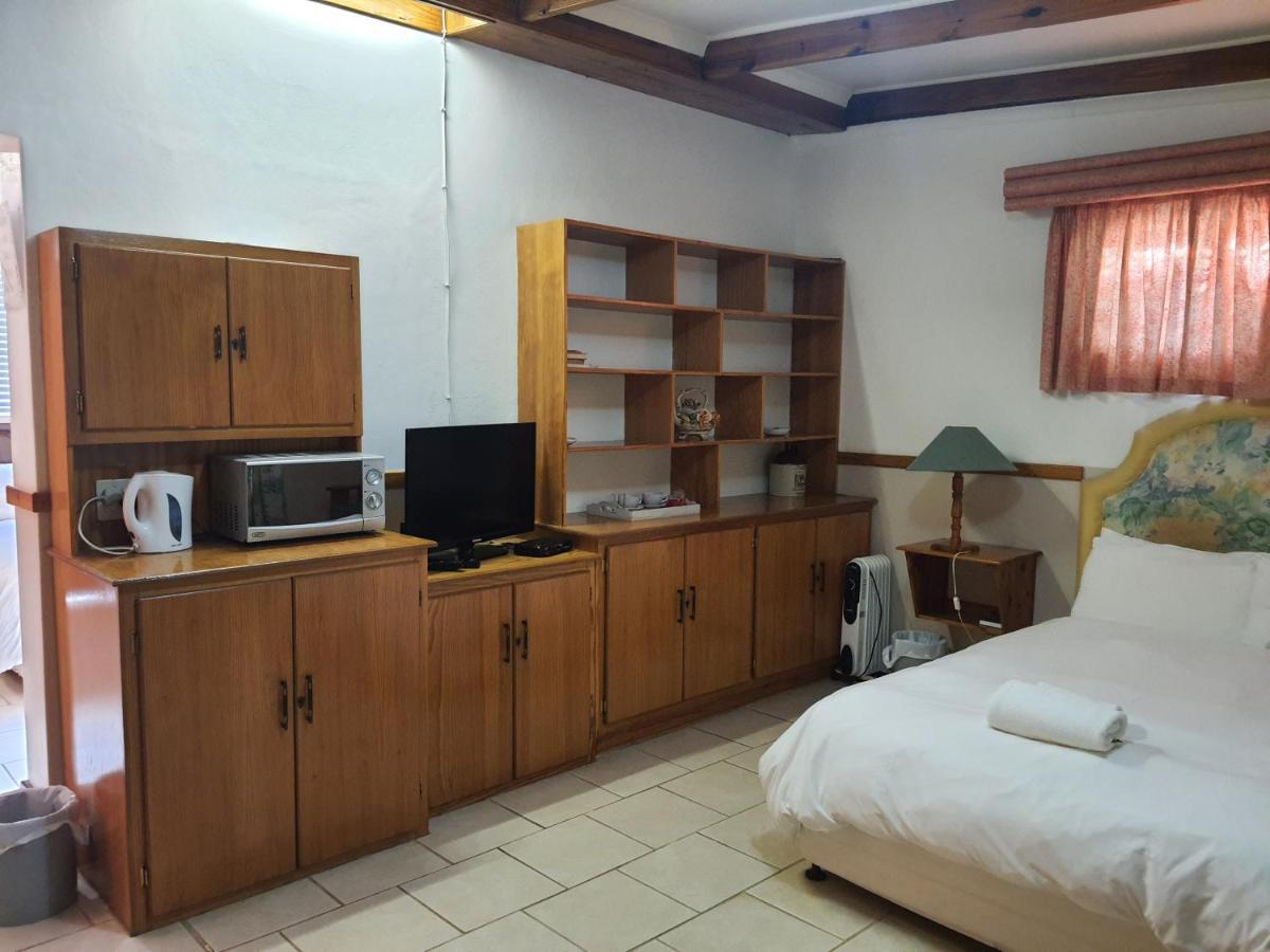Lord Fraser Guest House Wepener Bagian luar foto