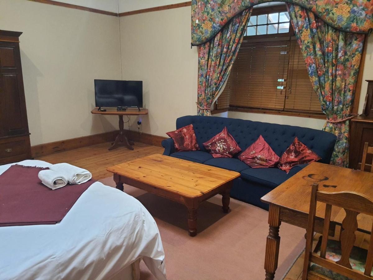 Lord Fraser Guest House Wepener Bagian luar foto