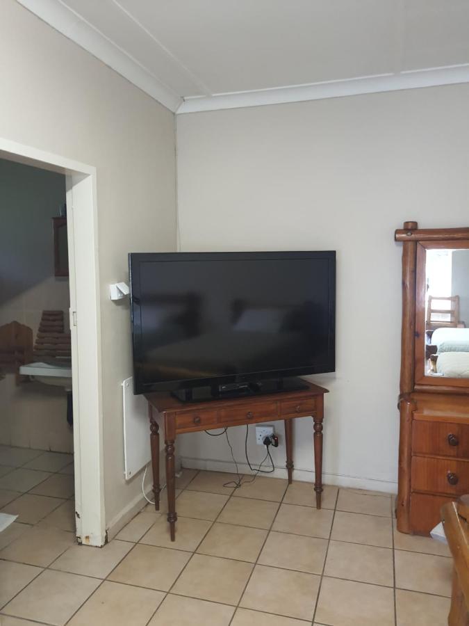 Lord Fraser Guest House Wepener Bagian luar foto