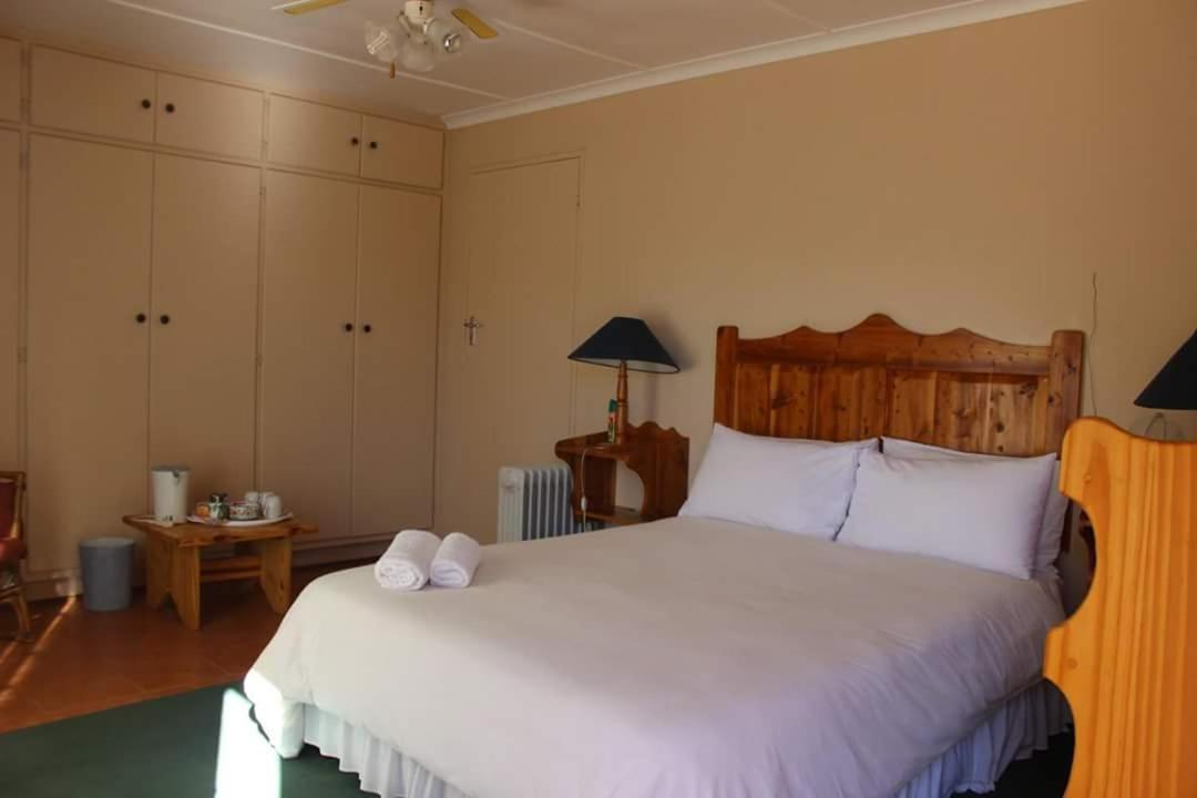 Lord Fraser Guest House Wepener Bagian luar foto