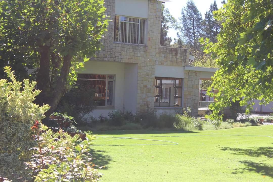 Lord Fraser Guest House Wepener Bagian luar foto